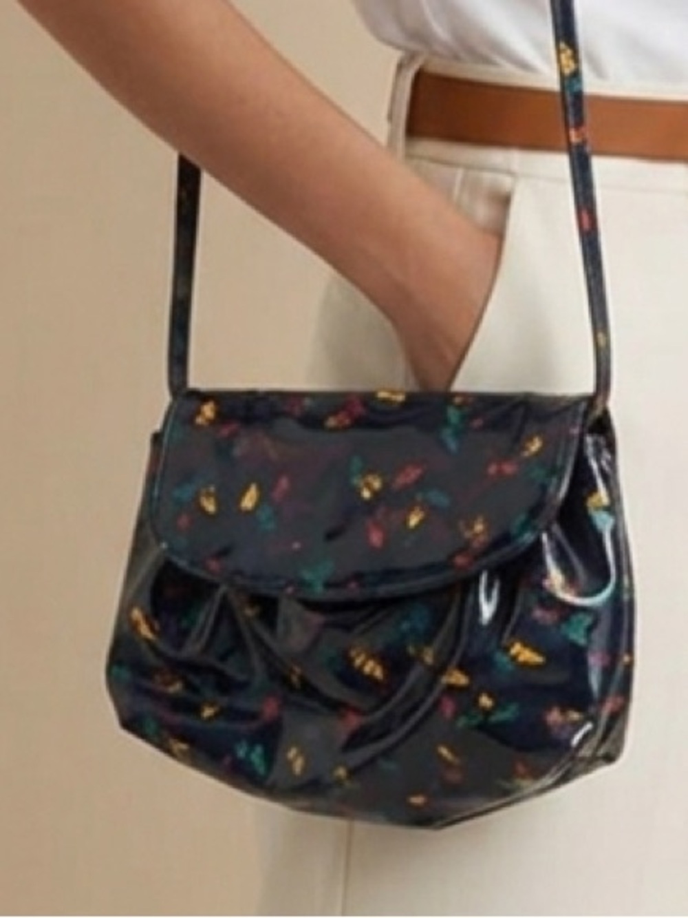 BLACK BOTTEGA VENETA BUTTERFLY Vinyl Crossbody Bag VINTAGE 80’s